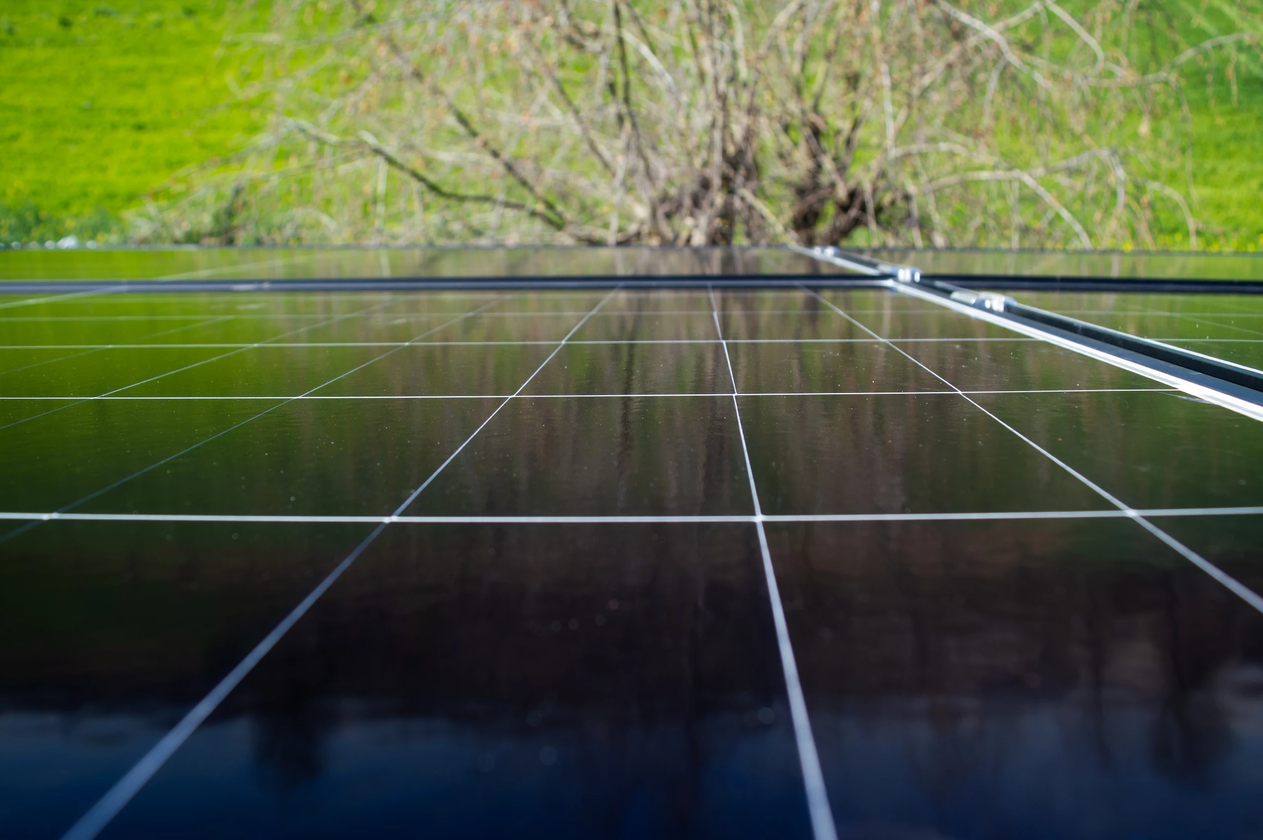 Pannello-fotovoltaico-in-primo-piano